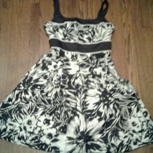 Whitehouse BlackMarket dress